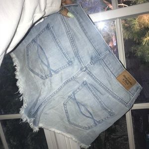 Abercrombie & Fitch high wasted shorts
